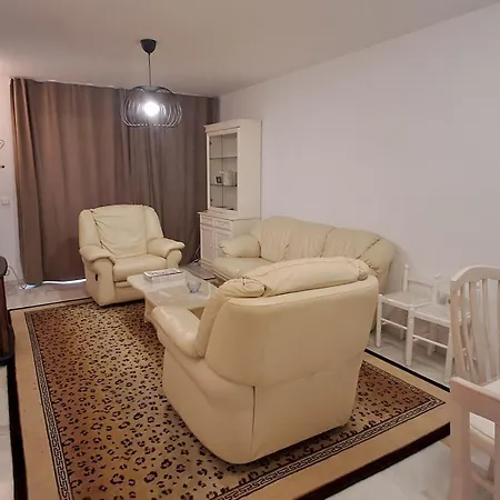 Pass The Keys Spot In Apartment Marbella